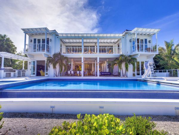 Oceanfront Turks and Caicos Luxury Pool Home