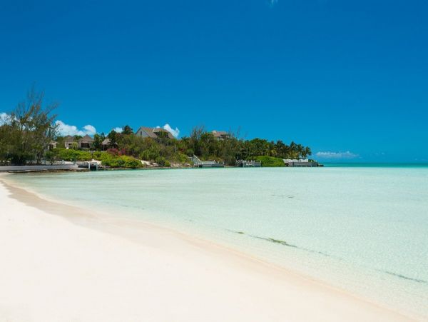 Sea Views From this Five bedroom Turks Retreat Private Pool
