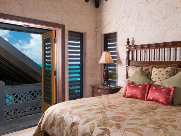 Sea Views From this Five bedroom Turks Retreat Private Pool