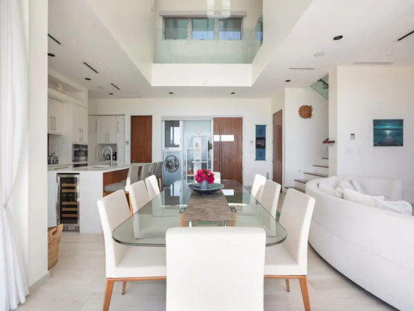 Waterfront Villa With Private Dock on Taylor Bay
