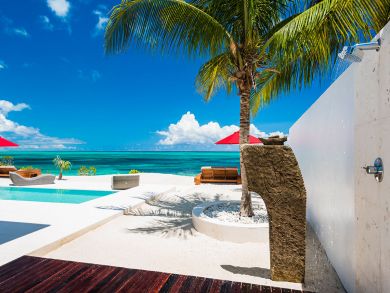 Luxury two bedroom beachfront