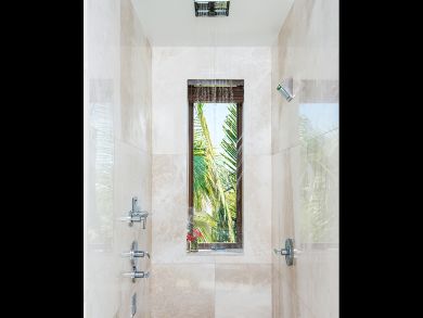 Luxury two bedroom beachfront