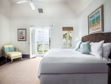 Luxury Four Bedroom Vacation Home in Turks & Caicos Sleeps 8 Luxury Four Bedroom Vacation Home in Turks & Caicos Sleeps 8