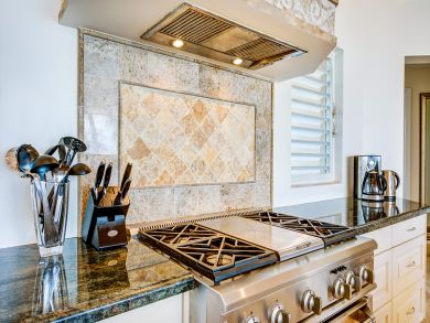 Contemporary Four Bedroom on Grace Bay