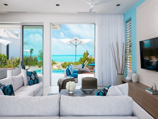 Turks & Caicos Stunning Vacation Pool Home on Beach
