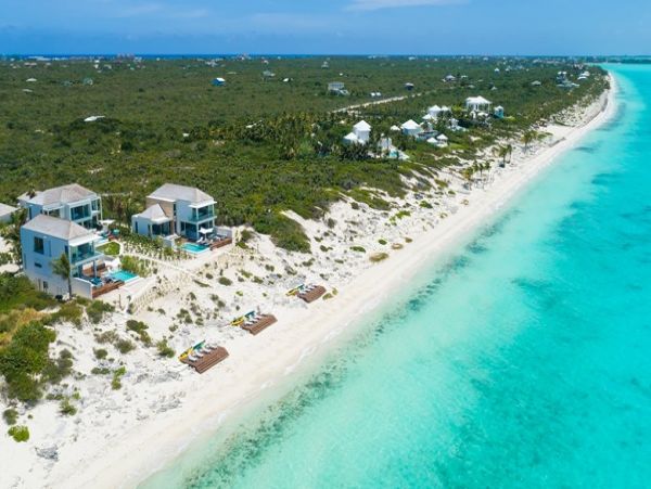 Turks & Caicos Stunning Vacation Pool Home on Beach