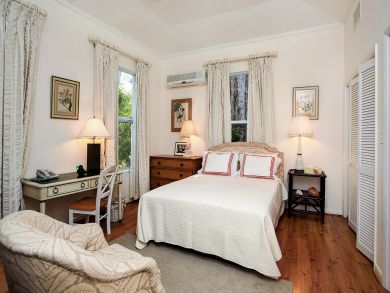 Bahamas Home 898498