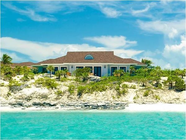 Spectacular OceanfrontBahamas Luxury Vacation Villas 13 Bedrooms