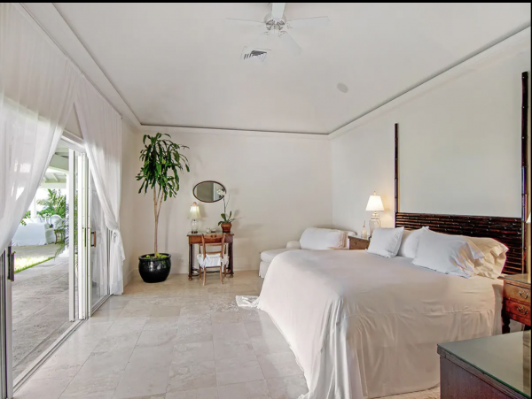 Bahamas Seven Bedroom Staff Luxury Beachfront Retreat