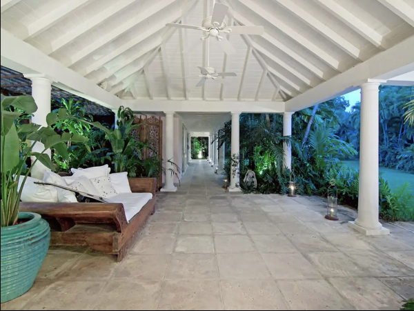 Bahamas Seven Bedroom Staff Luxury Beachfront Retreat
