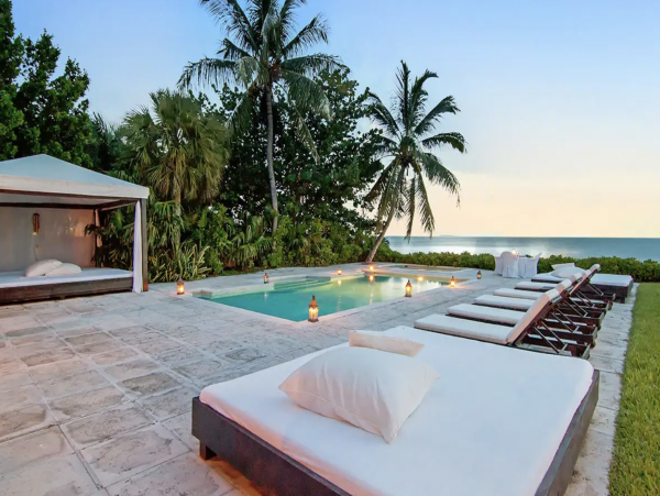 Bahamas Seven Bedroom Staff Luxury Beachfront Retreat