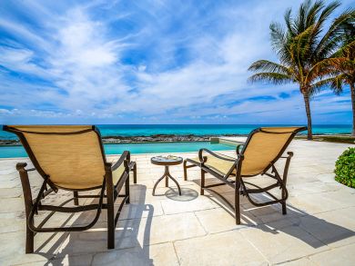 Beachfront Grand Bahama Luxury Villa