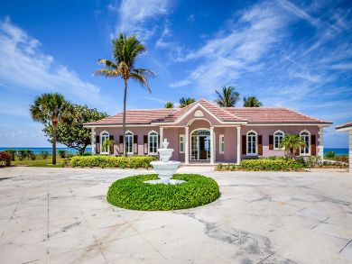Beachfront Grand Bahama Luxury Villa