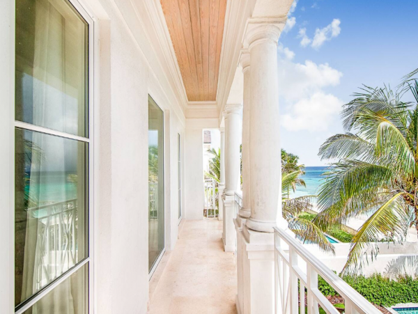 Beachfront 3 Bedroom Vacation Rental Full Ocean Views