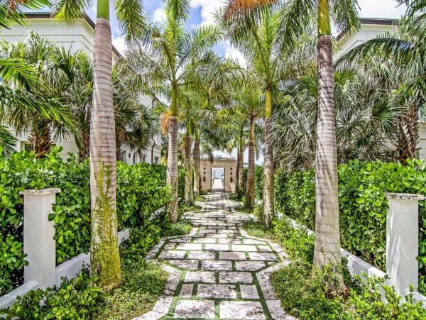 Beachfront 3 Bedroom Vacation Rental Full Ocean Views