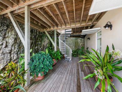 Bahamas Home 898537