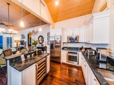 Bahamas Home 898540