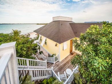 Bahamas Home 898540
