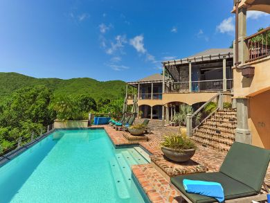 Magnificent Villa Perched Above the North Shore