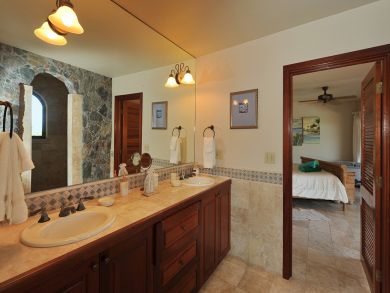 Villa Rental Home with Views luxury