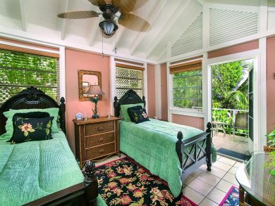 Great Ocean View and Private Pool 5 Bedroom Vacation Villa