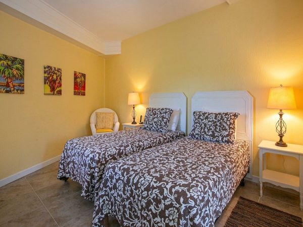 St. John Home 898573