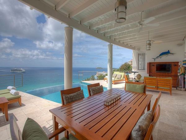 Luxury Vacation Villa in St. Thomas