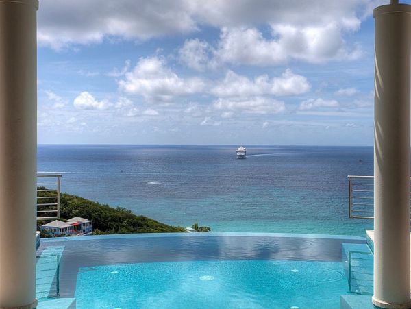 Luxury Vacation Villa in St. Thomas