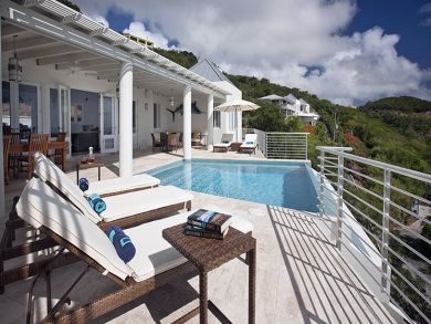 St. Thomas Luxury 4 Bedroom Vacation Home Sleeps 10 Guests