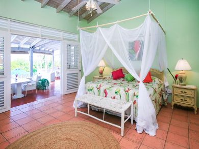 St. Lucia Home 898621