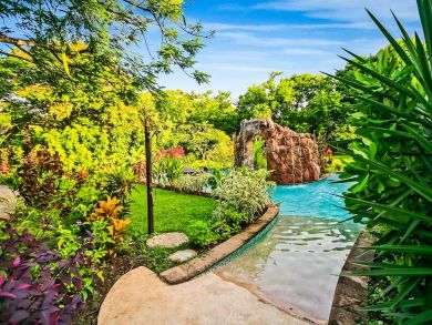 St. Lucia Home 898625