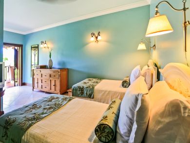 St. Lucia Home 898625