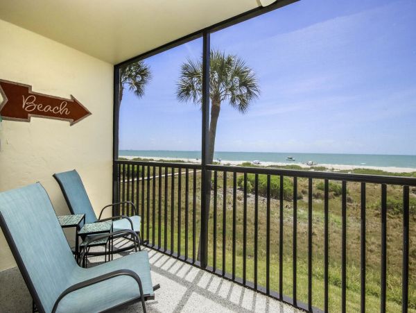 Beachfront Condo Retreat on Sanibel Island - Your Perfect Getaway
