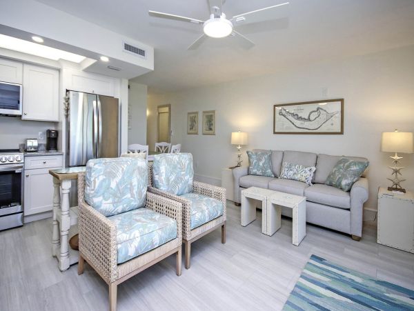 Beachfront Condo Retreat on Sanibel Island - Your Perfect Getaway