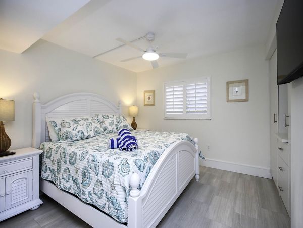 Beachfront Condo Retreat on Sanibel Island - Your Perfect Getaway
