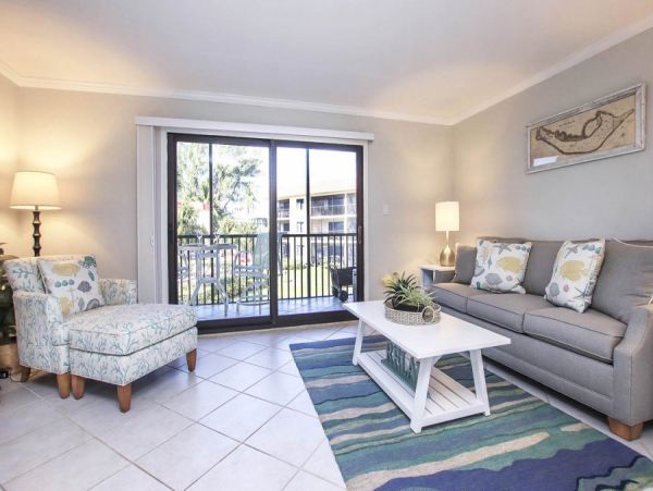 Sanibel Getaway: 1-Bedroom Condo Steps from the Beach