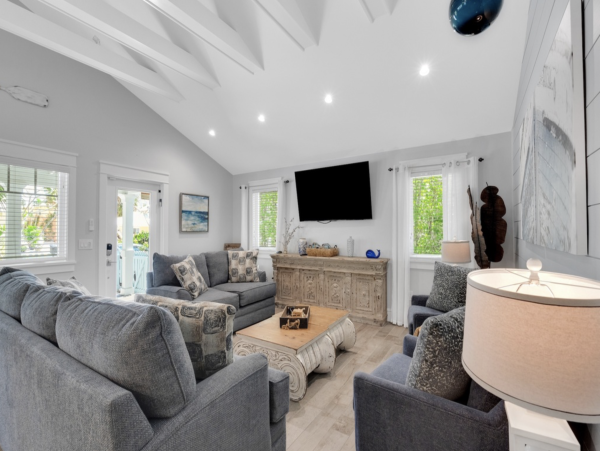 Luxury Siesta Key Six bedroom Pool Home