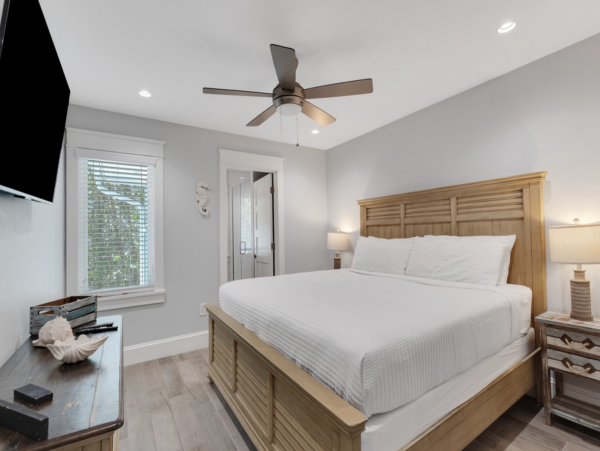 Luxury Siesta Key Six bedroom Pool Home