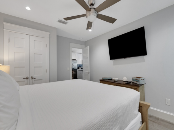 Luxury Siesta Key Six bedroom Pool Home