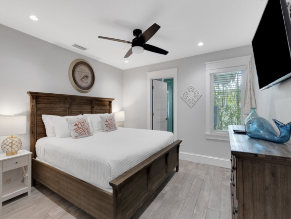 Luxury Siesta Key Six bedroom Pool Home
