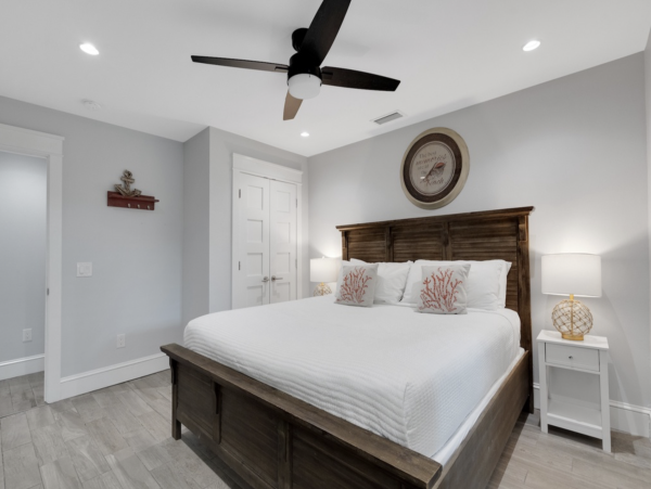 Luxury Siesta Key Six bedroom Pool Home