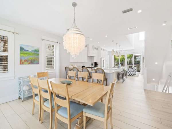 Anna Maria Luxury Vacation Home  With Private Pool  Steps to Sandy Beach FREE Golf Cart!