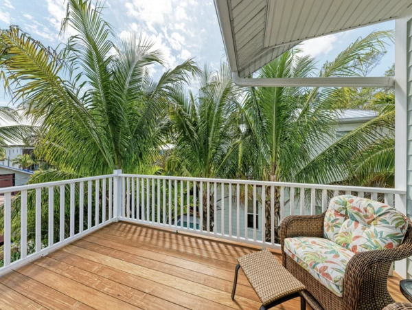 Anna Maria Luxury Vacation Home  With Private Pool  Steps to Sandy Beach FREE Golf Cart!