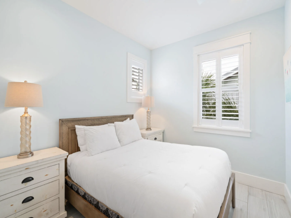 Anna Maria Luxury Vacation Home  With Private Pool  Steps to Sandy Beach FREE Golf Cart!