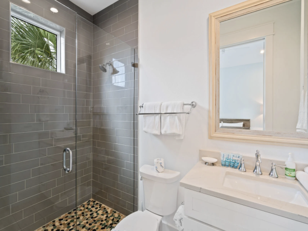 Anna Maria Luxury Vacation Home  With Private Pool  Steps to Sandy Beach FREE Golf Cart!