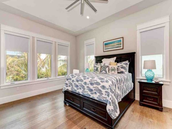 Short Walk to Anna Maria Beach from this 4 Bedroom Rental