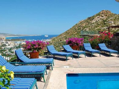 lots of lounging w ocean view lots of lounging w ocean view