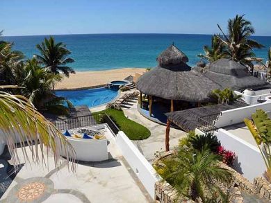 Five Bedroom Villa with all the Bells and Whistles!