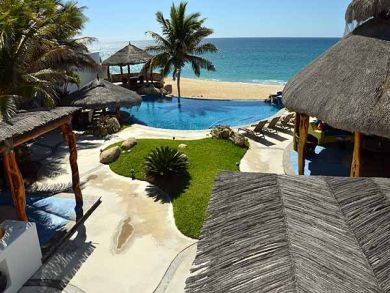 Five Bedroom Villa with all the Bells and Whistles!