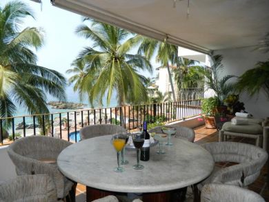 Boutique Complex Private Beach Setting Three Bedrooms